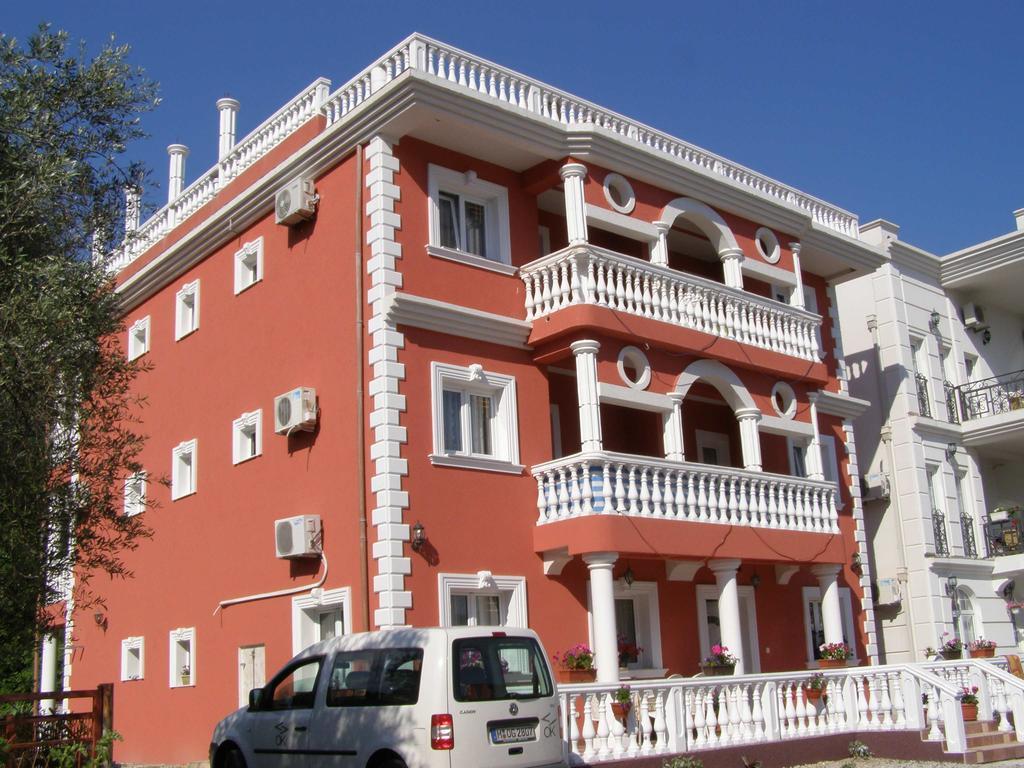 Hotel Wellness & Spa Angelo Gabriel Petrovac Exterior photo
