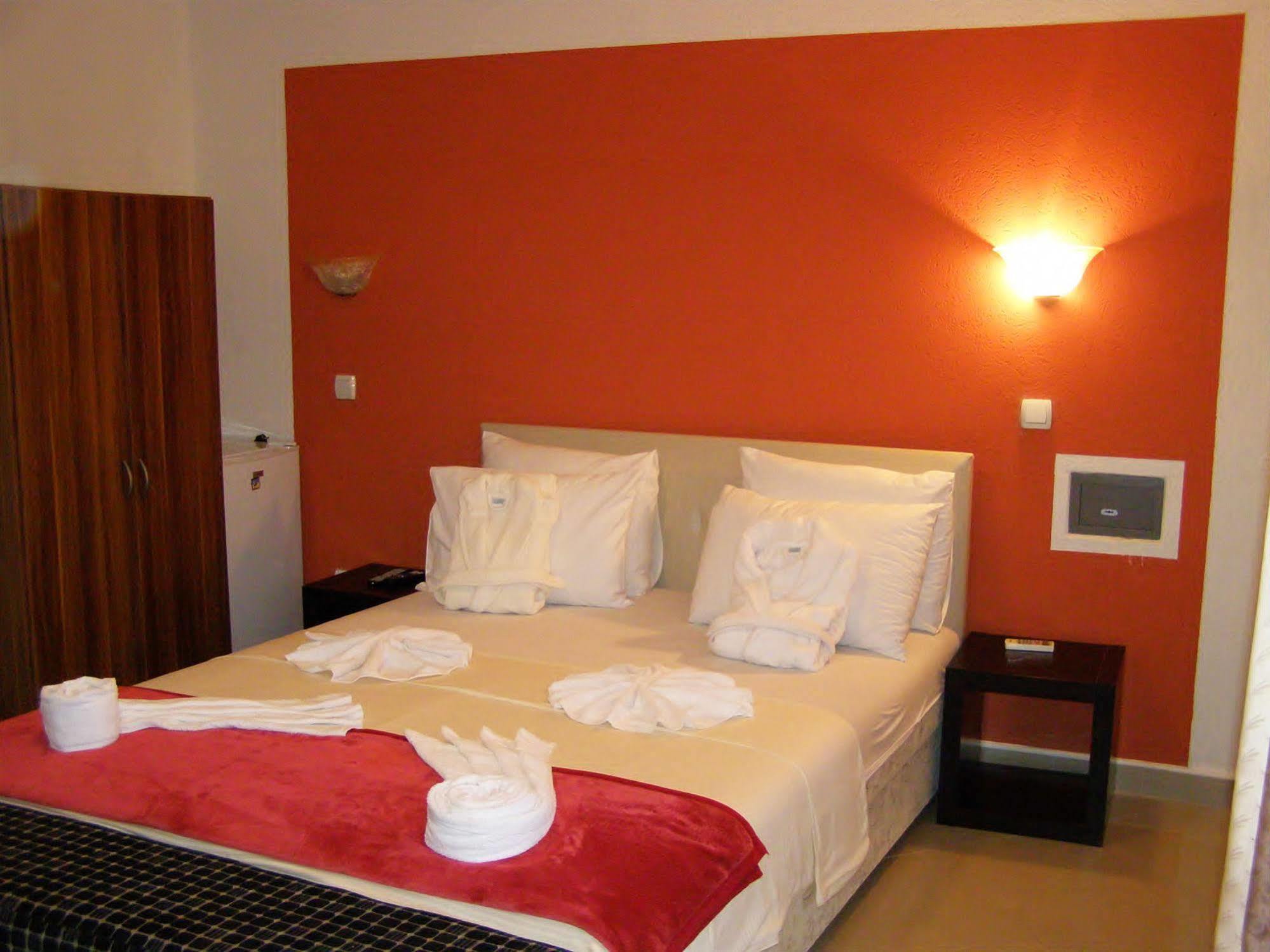 Hotel Wellness & Spa Angelo Gabriel Petrovac Exterior photo
