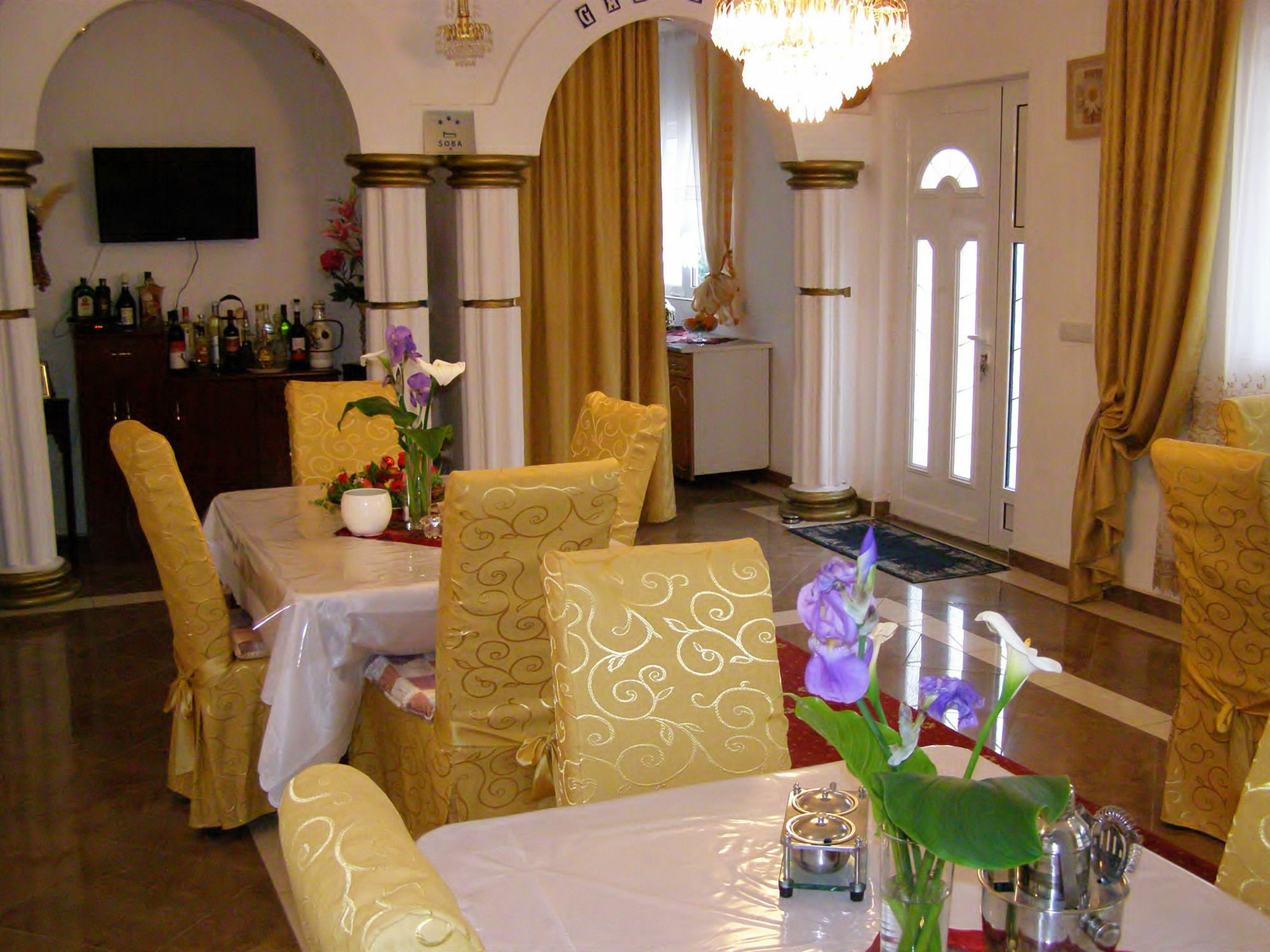 Hotel Wellness & Spa Angelo Gabriel Petrovac Exterior photo